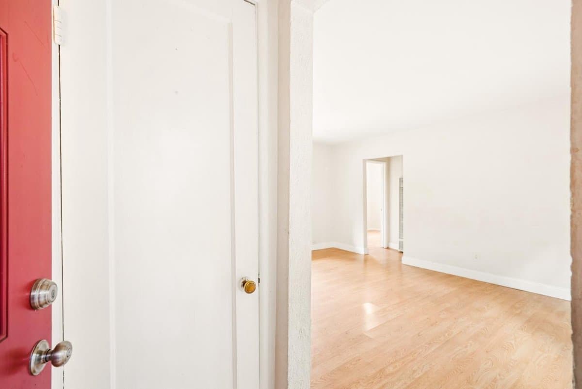 388 Beaumont Boulevard - Photo 3