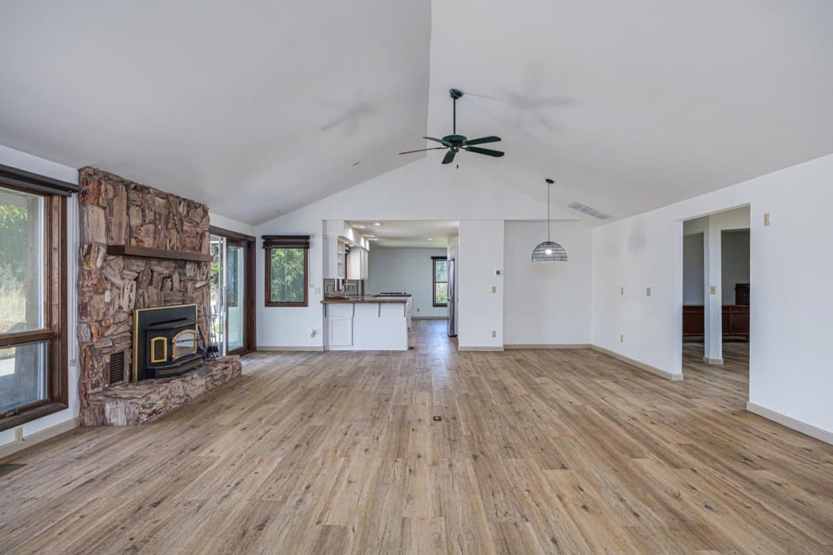 3205 Fifield Road - Photo 3