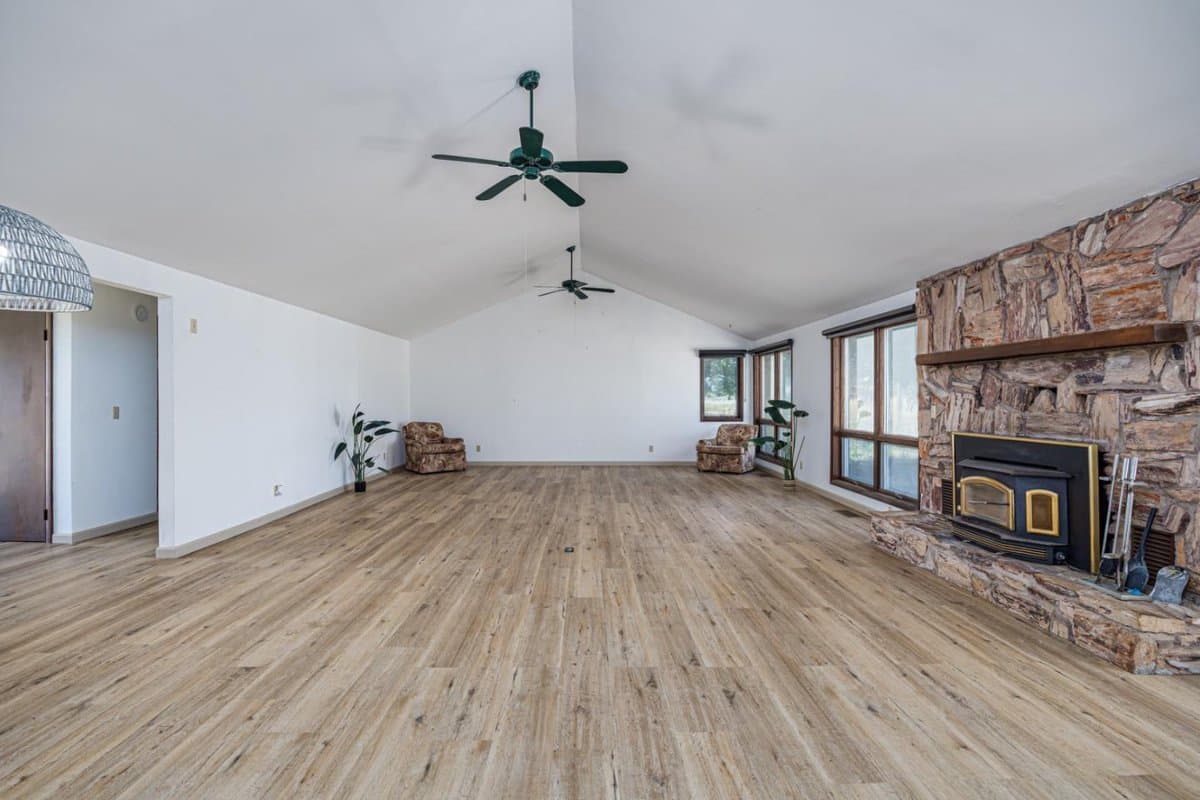 3205 Fifield Road - Photo 4