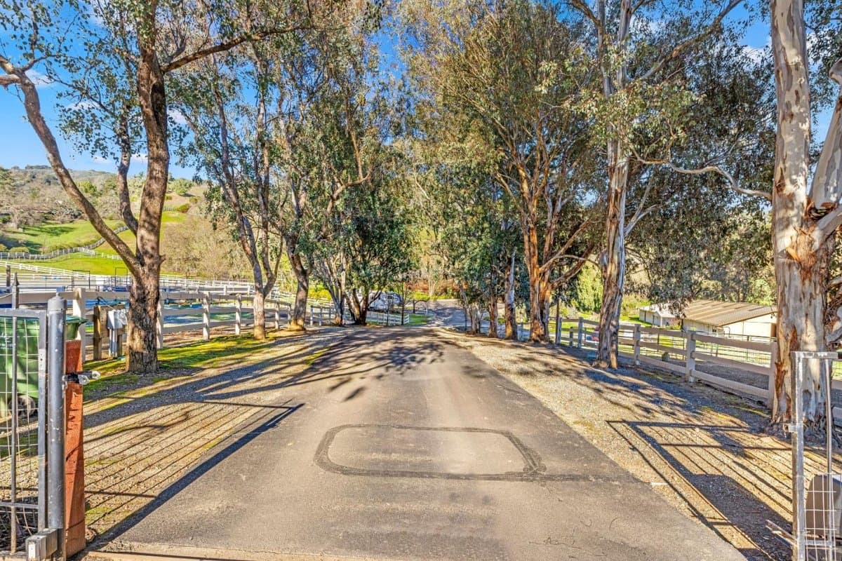 6915 Redwood Retreat Road - Photo 2