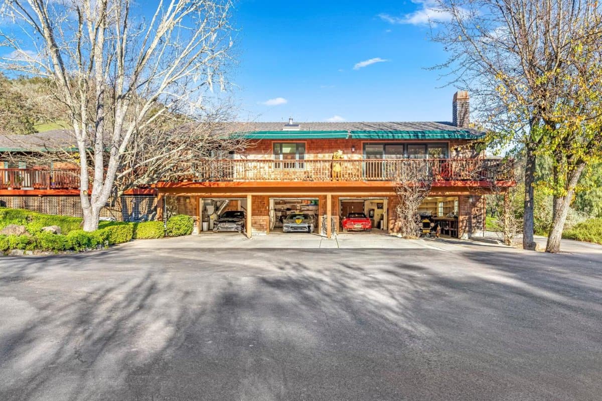 6915 Redwood Retreat Road - Photo 4