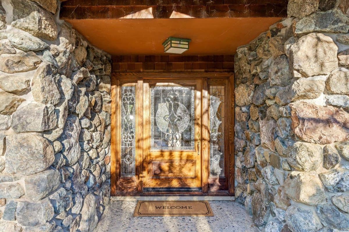 6915 Redwood Retreat Road - Photo 5