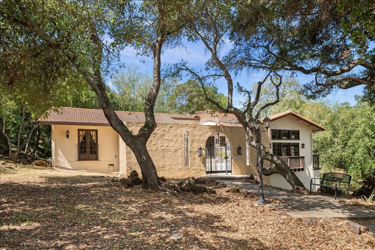17555 Manzanita Drive - Photo 2