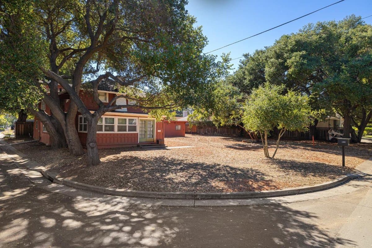 1390 Marinovich Way - Photo 2