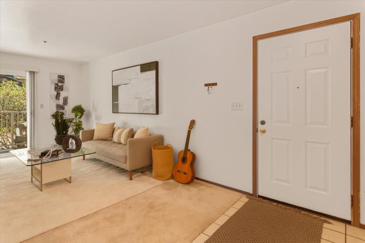 1009 San Antonio Circle #220 - Photo 5