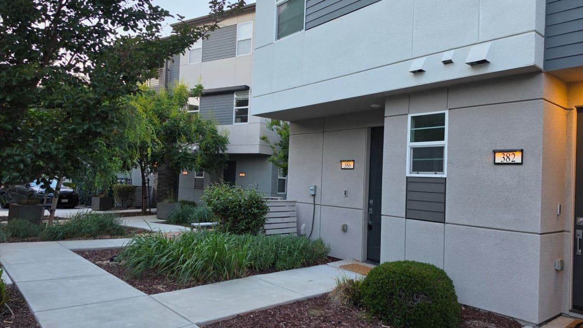 386 Rhythm Lane - Photo 2