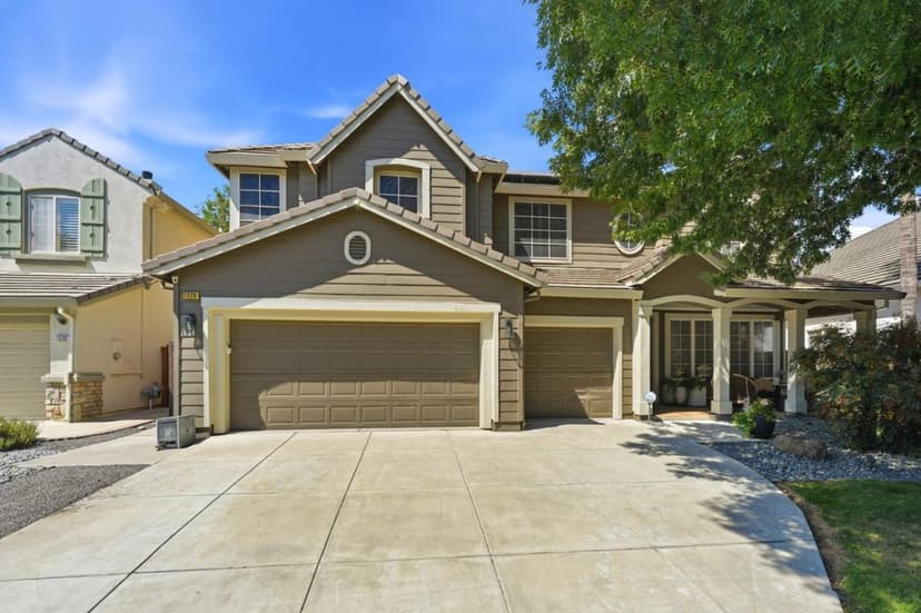 1320 Eastlake Circle - Photo 1 of 8