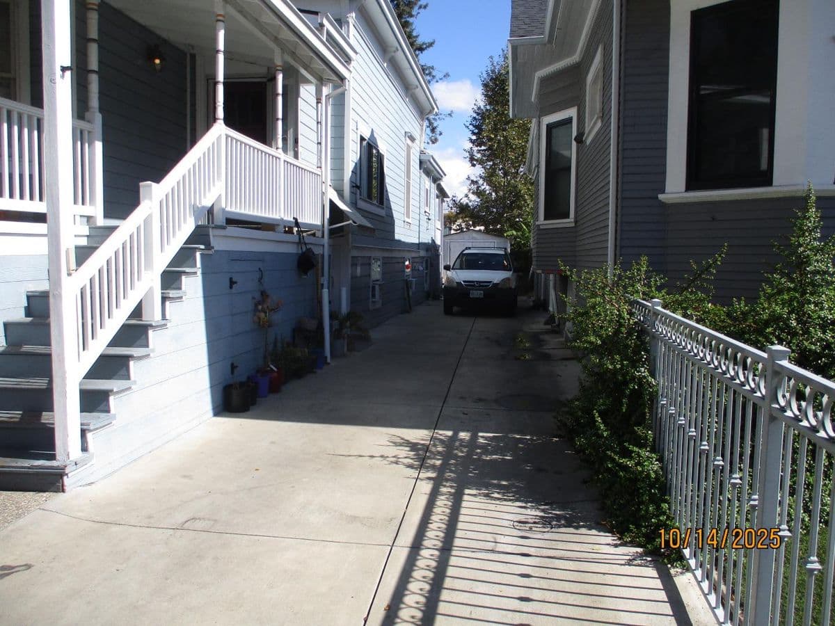 518 South Almaden Avenue - Photo 2