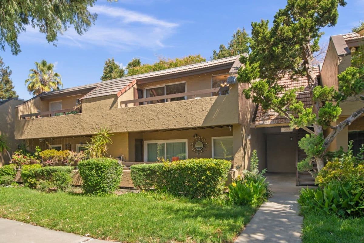 303 Tradewinds Drive #10 - Photo 1