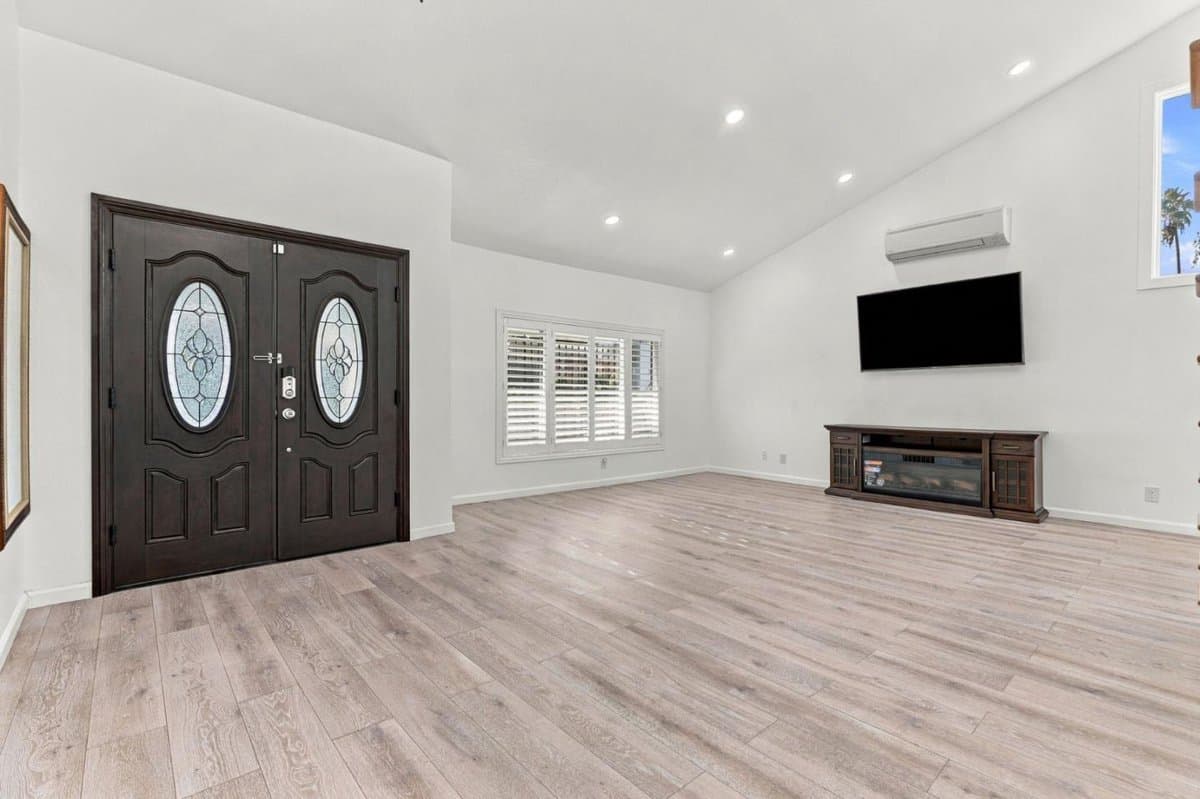 1353 Thistlewood Court - Photo 4