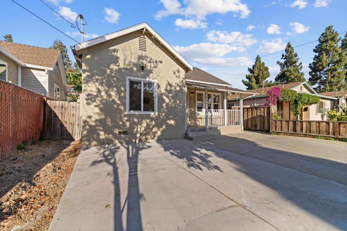504 Hannah Street - Photo 5