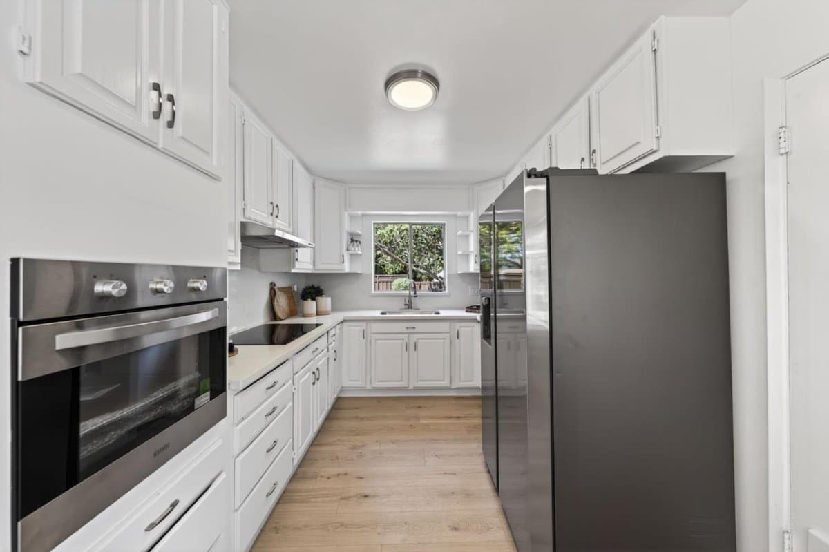 565 Marge Way - Photo 5