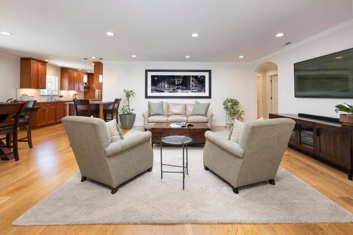 1600 ARK Street - Photo 3