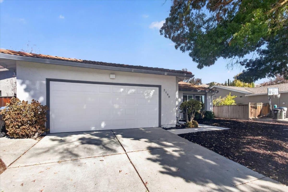 2080 Estate View Way - Photo 3