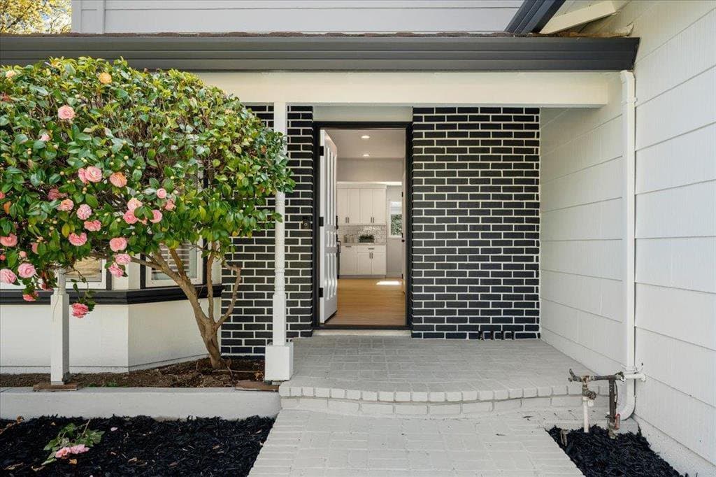 1564 Coleman Road - Photo 3