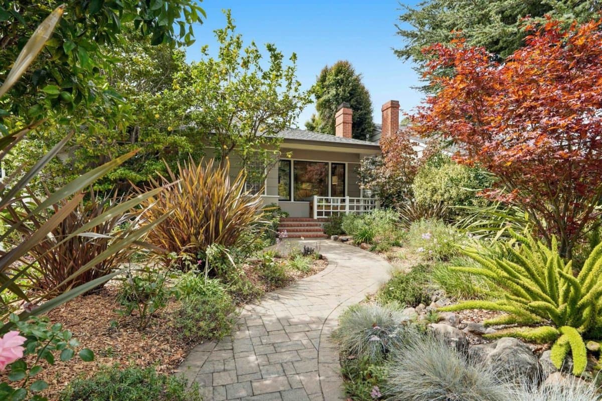 1037 Del Norte Avenue - Photo 2
