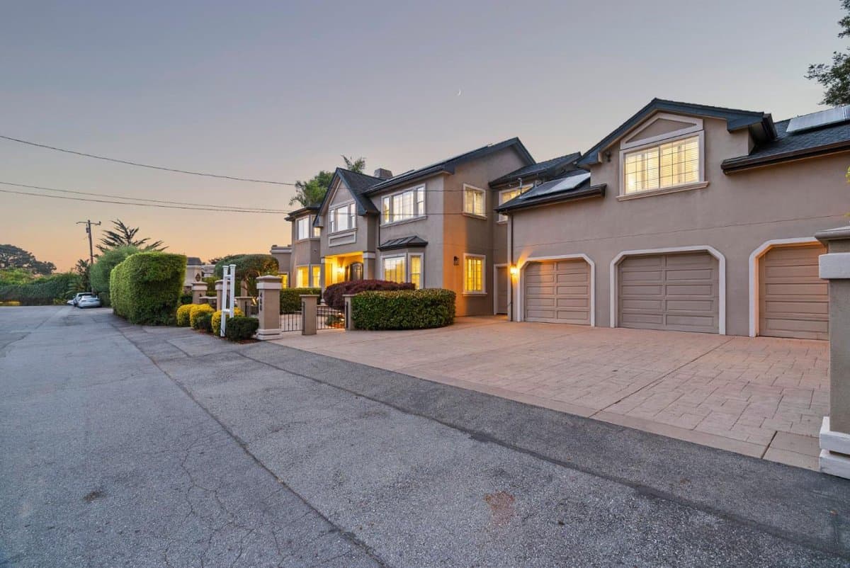 400 Seaview Drive - Photo 2