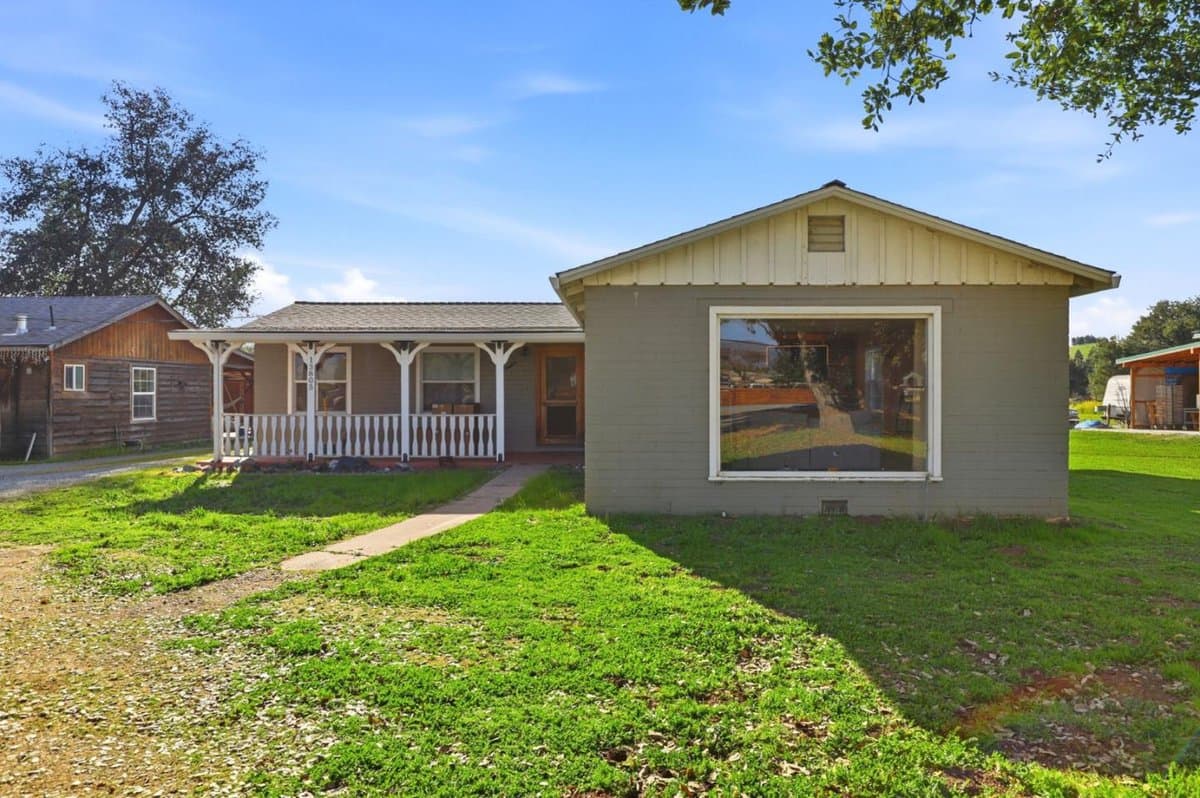 13805 Colony Avenue - Photo 4