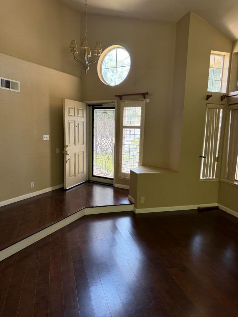 3905 Wilkesboro Avenue - Photo 3