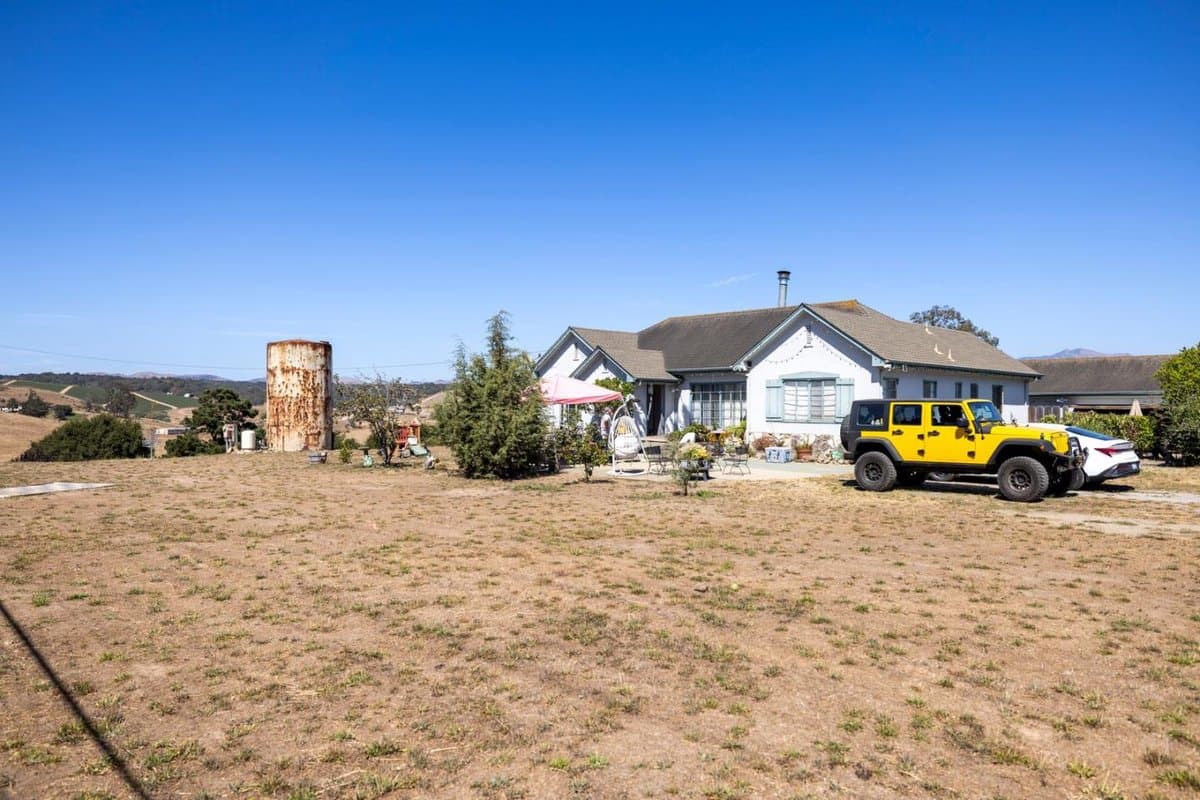 350 Harrison Road - Photo 4