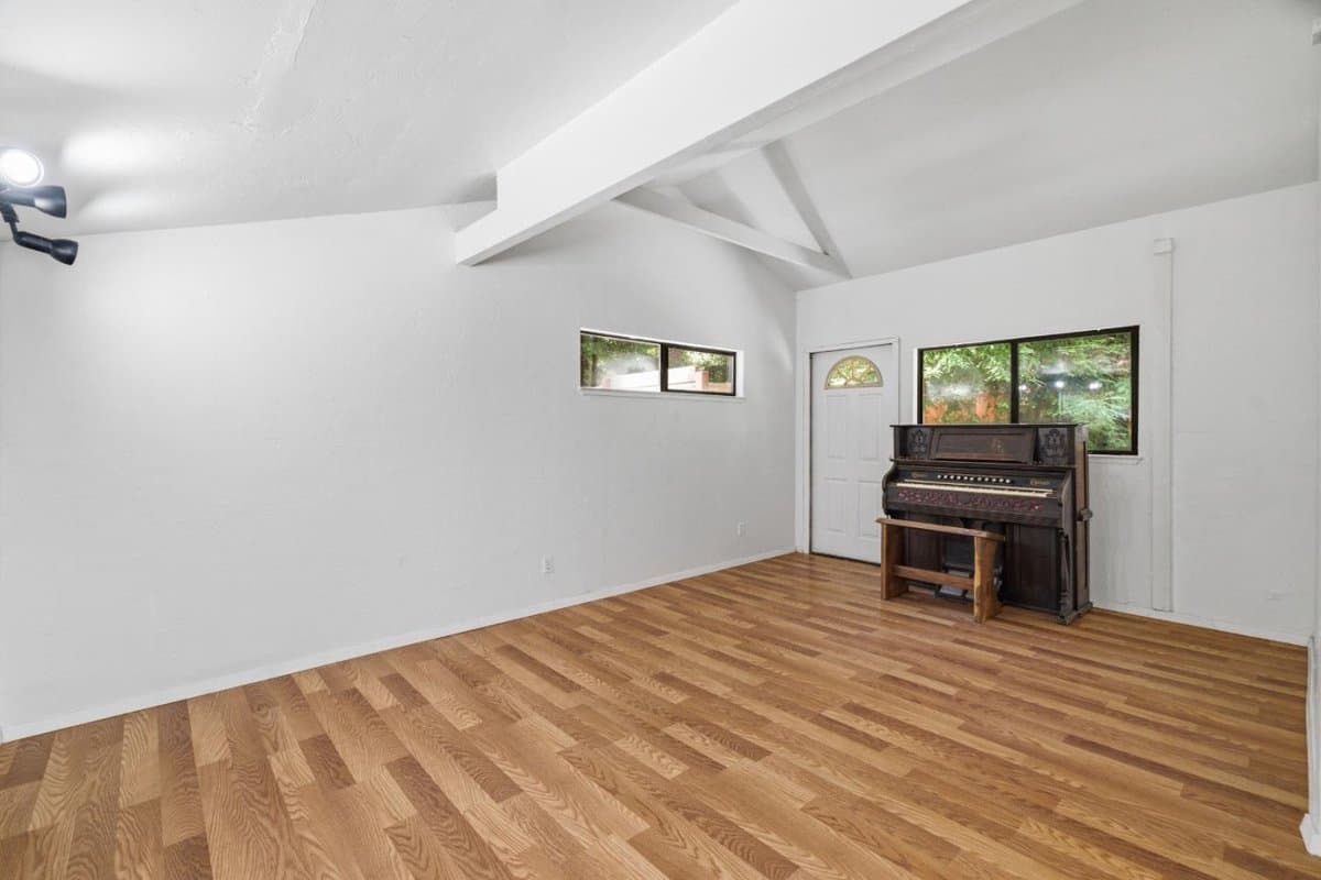12489 Coleman Avenue - Photo 4