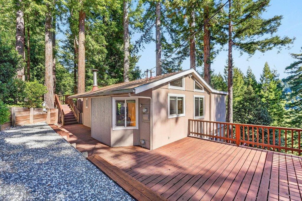10636 Redwood Drive - Photo 2