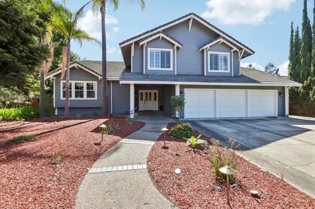 6421 Rolling Meadow Court - Photo 2
