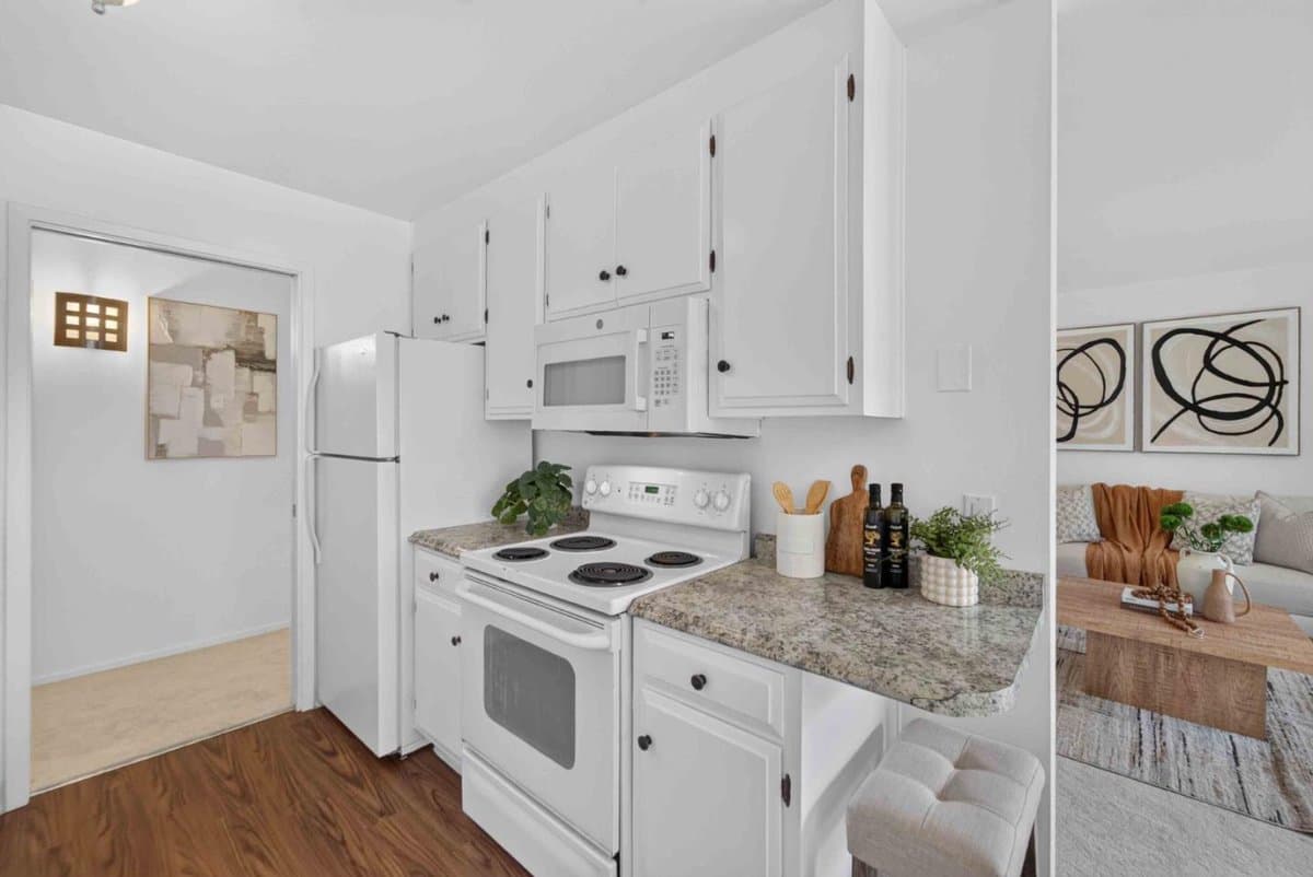 255 South Rengstorff Avenue #42 - Photo 5