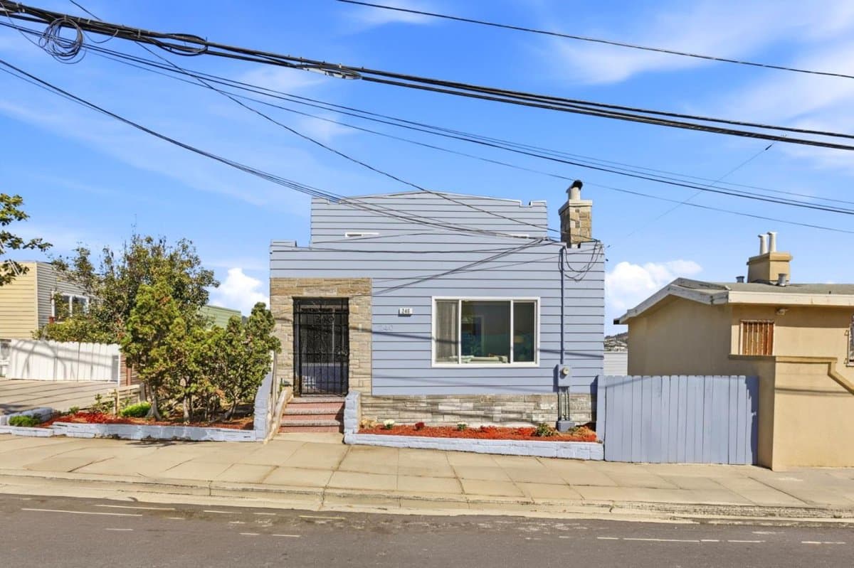 240 Martin Street - Photo 1