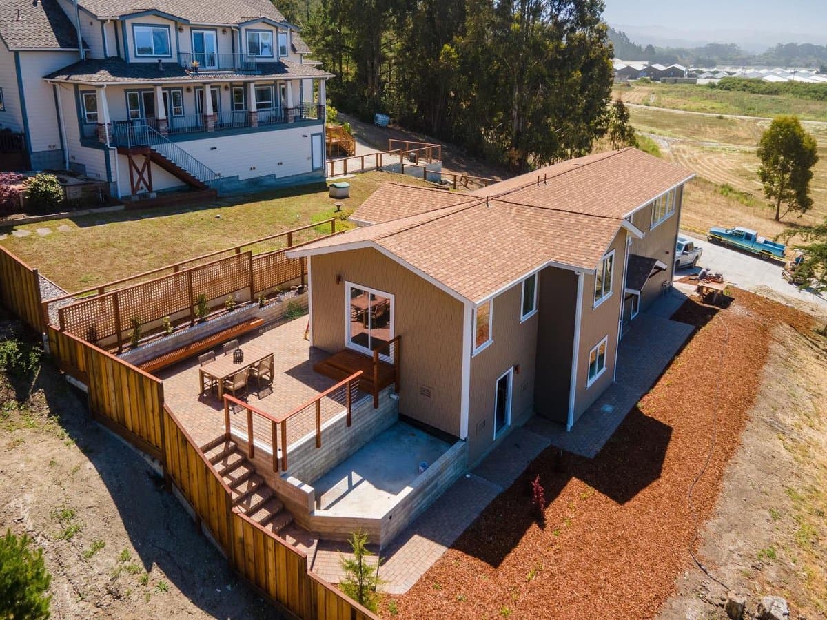 599 Alto Avenue - Photo 2