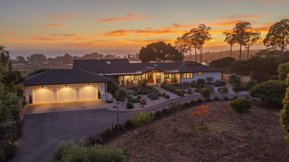 145 Coy Drive - Photo 3