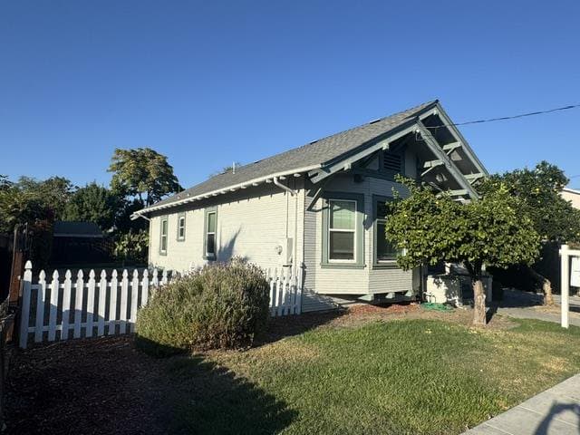 825 Pacific Avenue - Photo 1 of 8