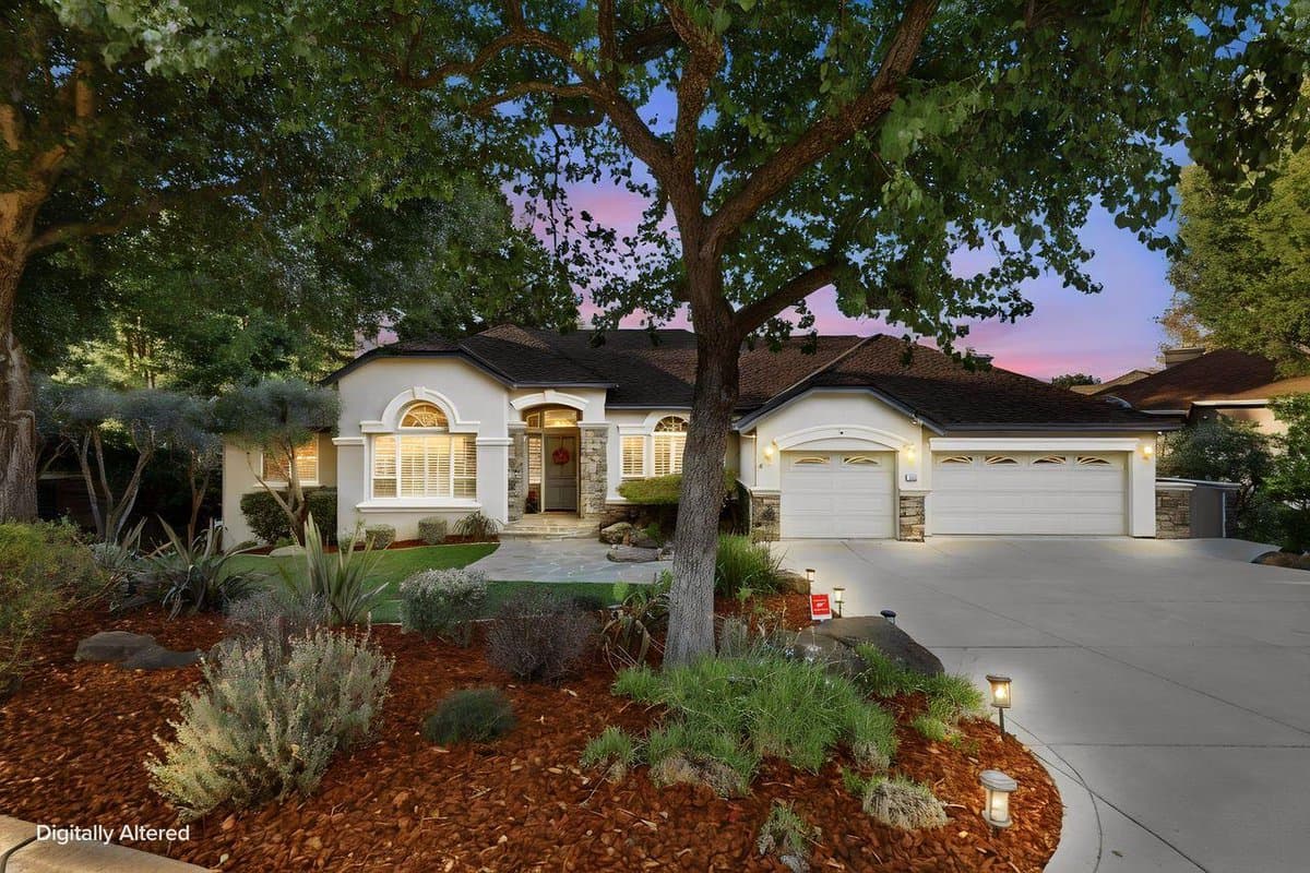 2435 Sunflower Circle - Photo 1