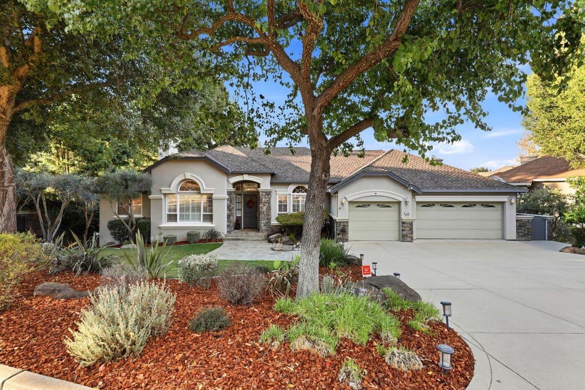 2435 Sunflower Circle - Photo 2