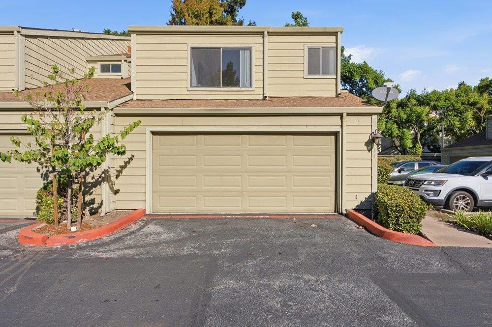 1137 Yvette Court - Photo 2