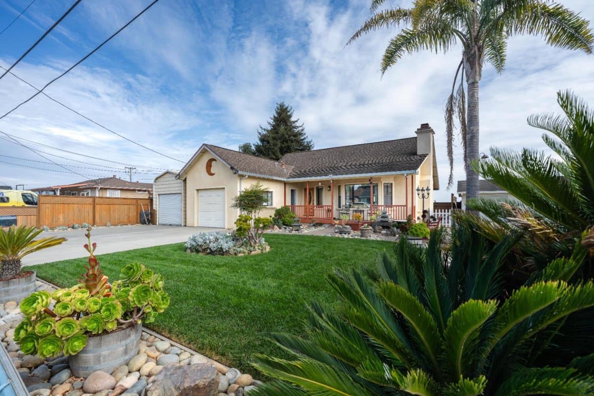 38 Susan Street - Photo 1