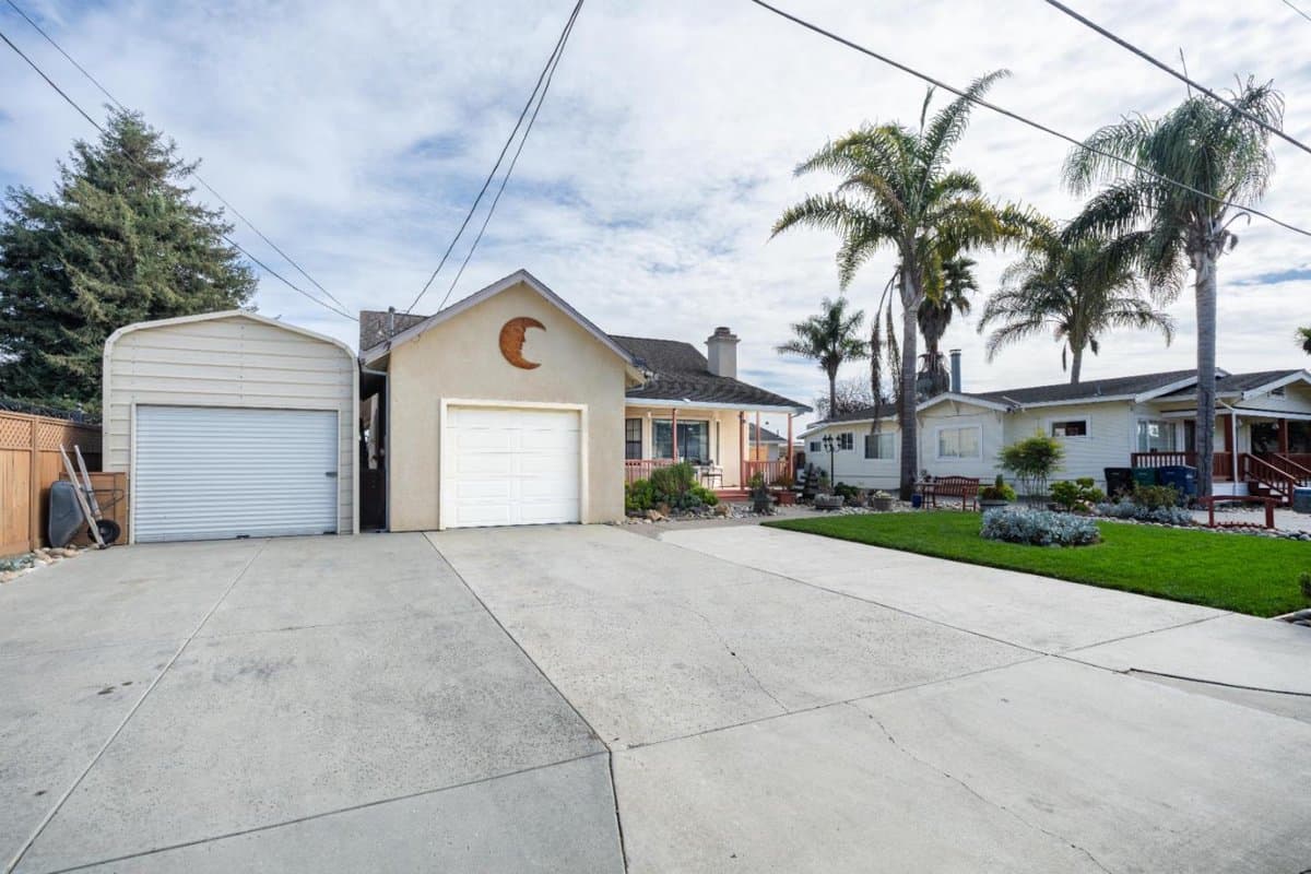 38 Susan Street - Photo 4