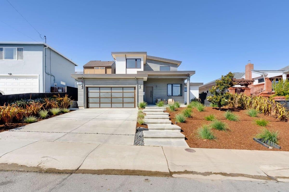 300 Helen Drive - Photo 1