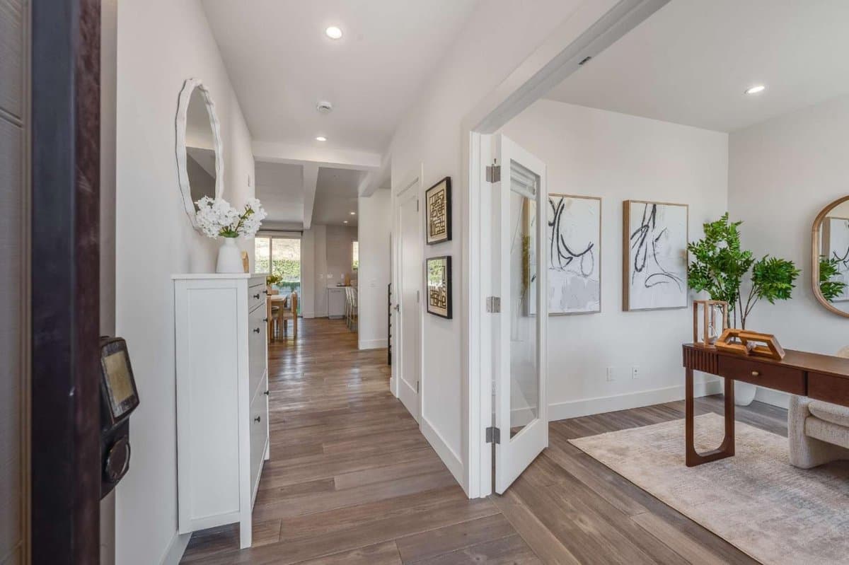 300 Helen Drive - Photo 3