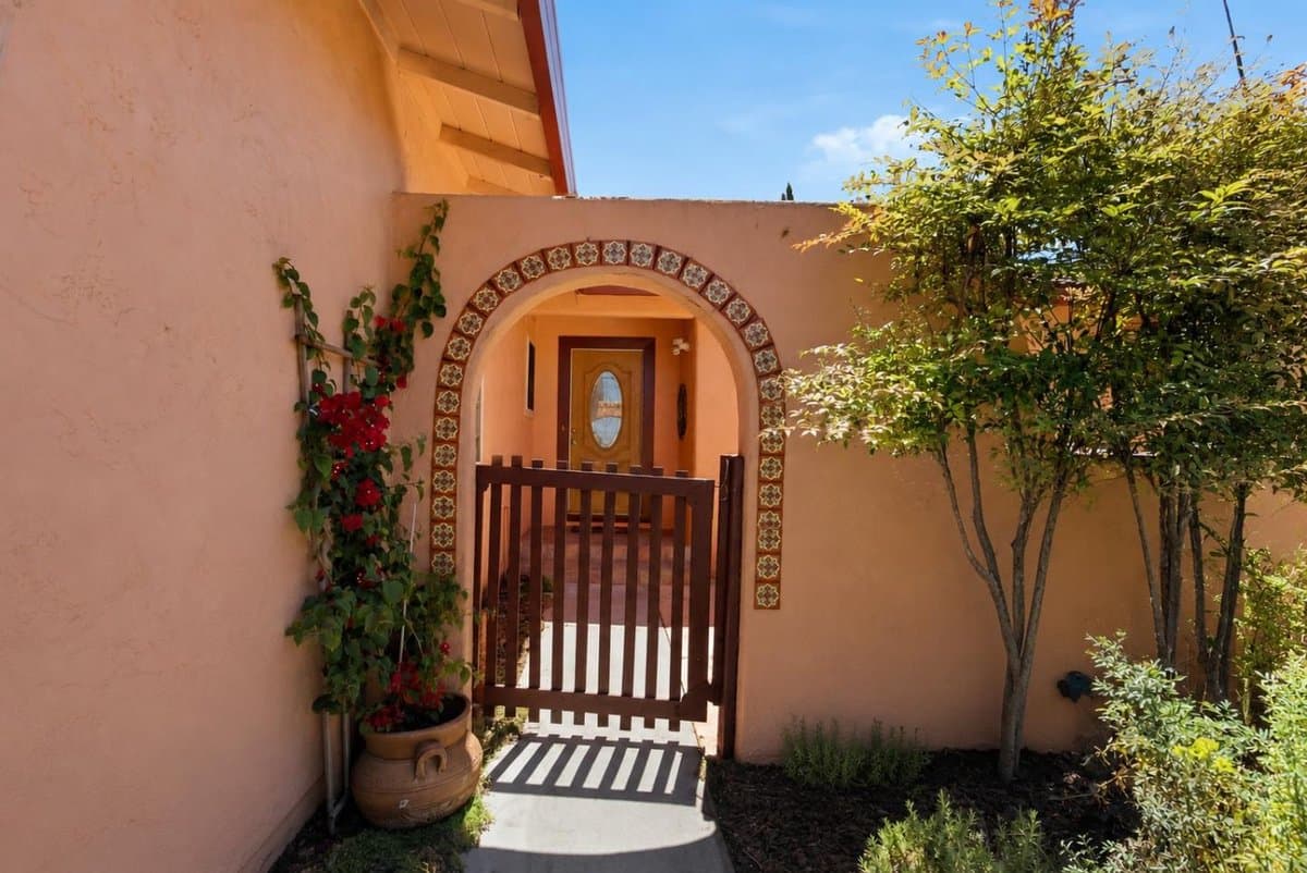 501 7th Street - Photo 2
