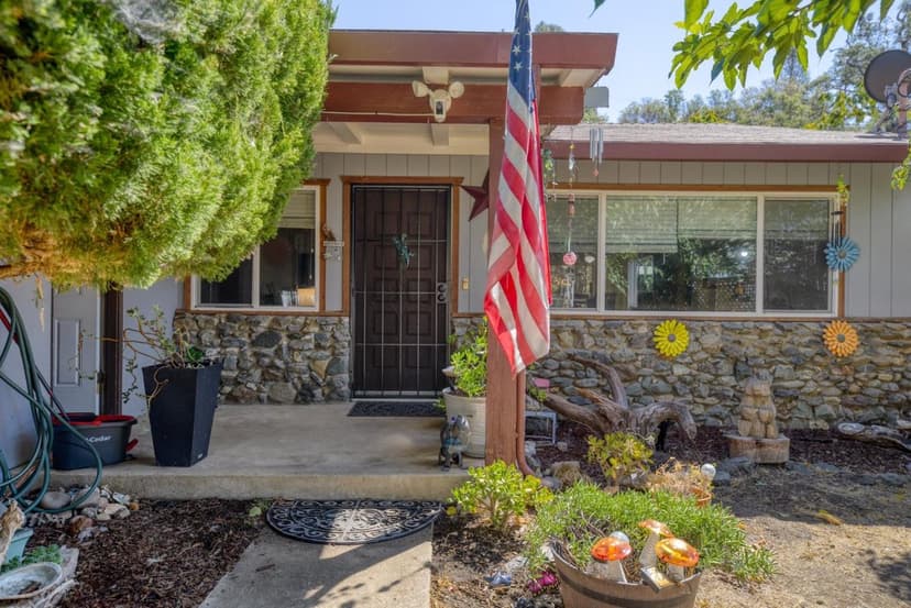 6633 Victoria Street - Photo 1 of 8