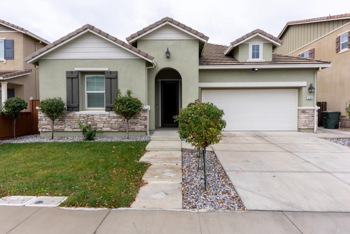 509 Brinwood Way - Photo 1