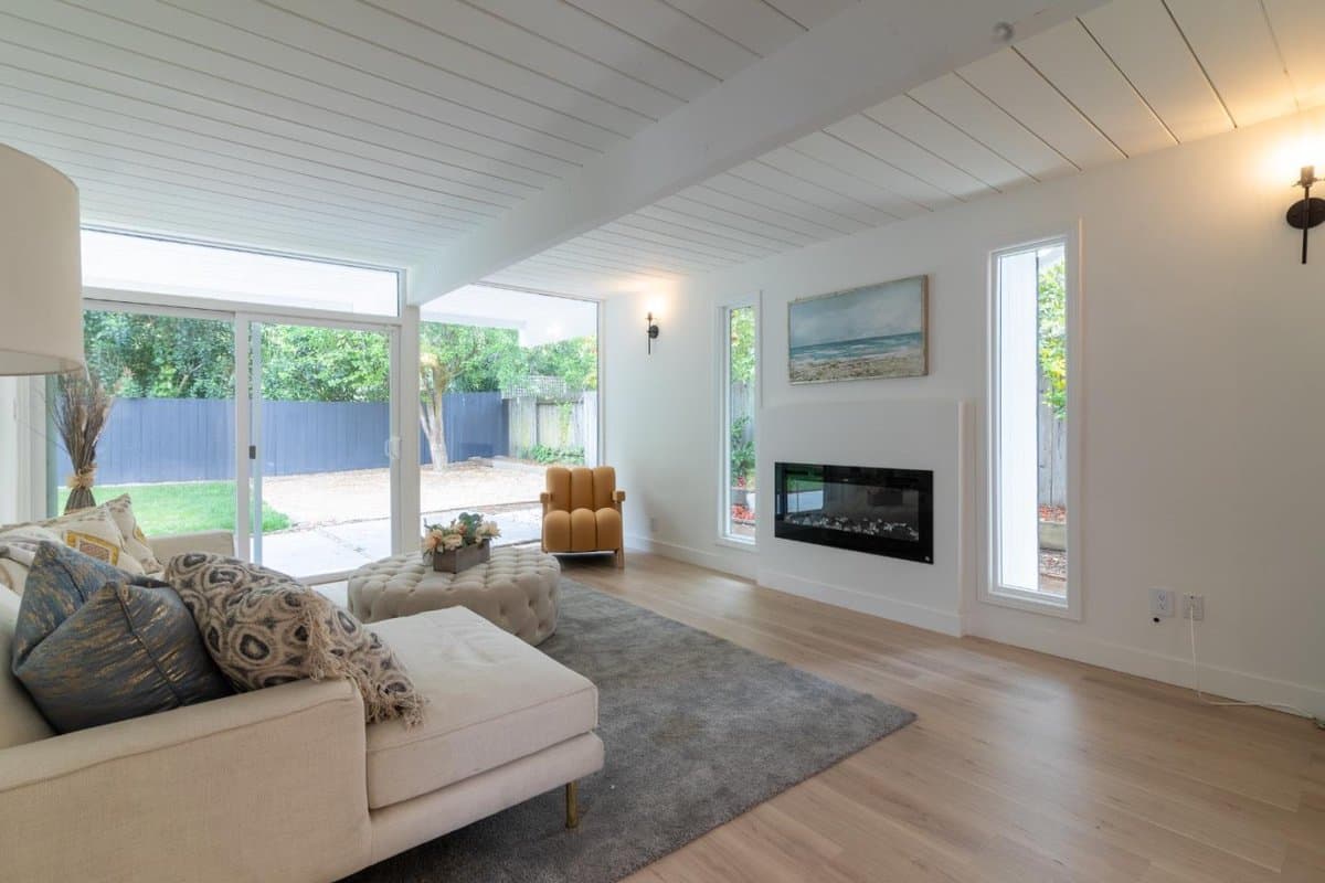 833 Appleberry Drive - Photo 4