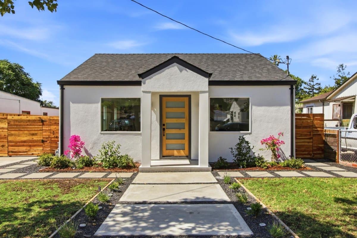 75 South Cragmont Avenue - Photo 1