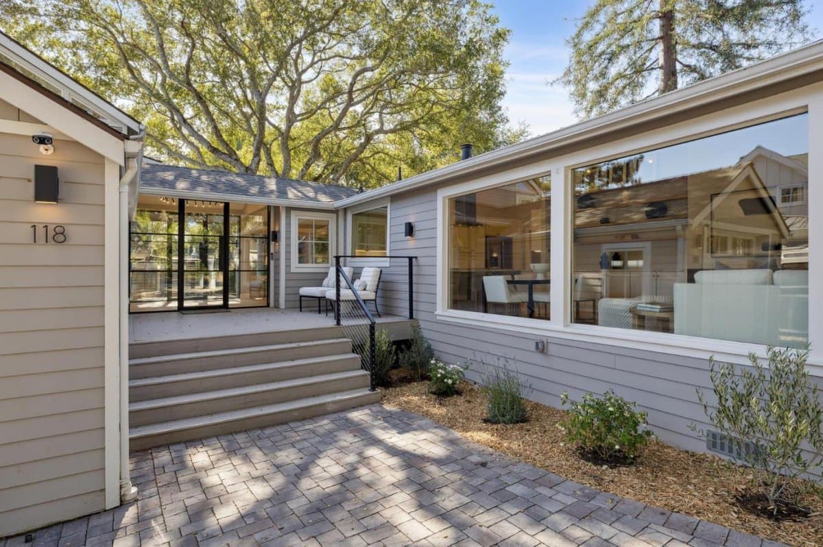 118 Hillside Drive - Photo 4