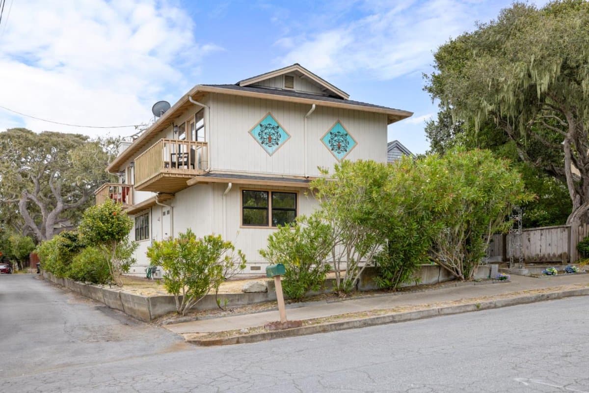 917 Fountain Avenue - Photo 1