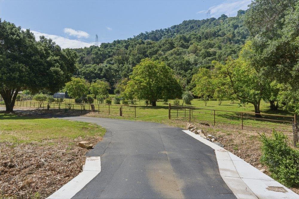 2555 San Juan Canyon Road - Photo 2