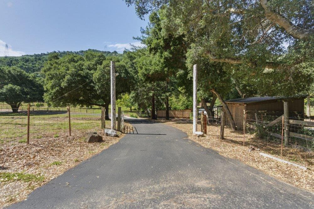 2555 San Juan Canyon Road - Photo 3