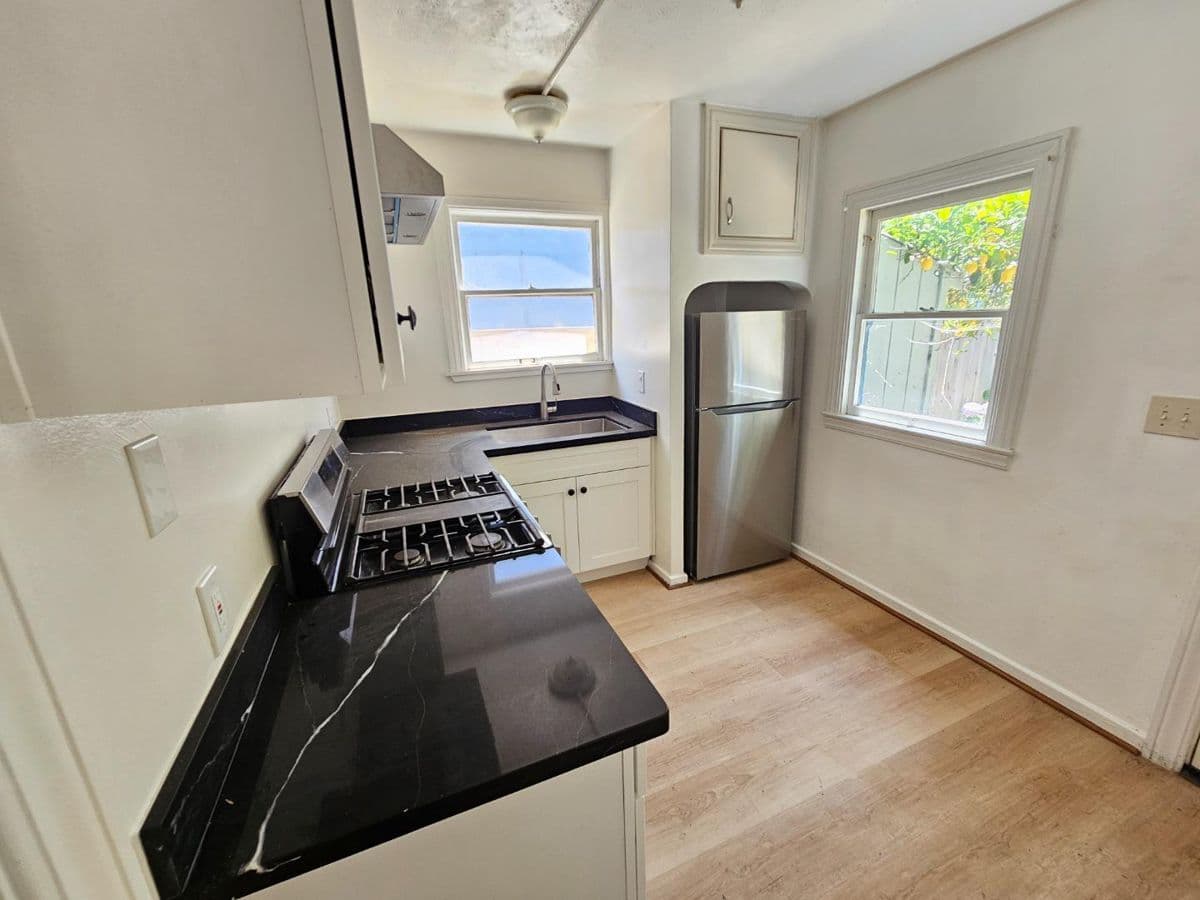 1120 Park Avenue - Photo 4