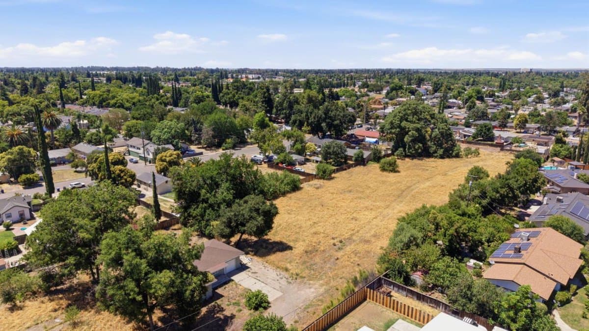 2912 Oleander Avenue - Photo 3